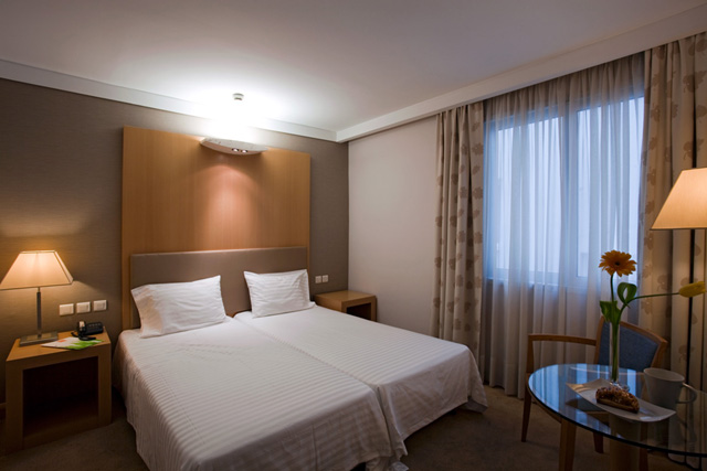 CENTRAL HOTEL - HOTELS IN PLAKA GREECE