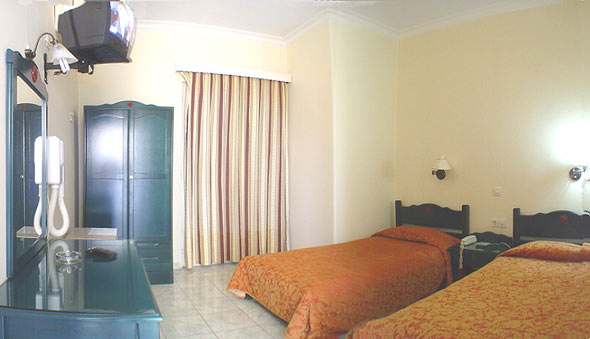 DOUBLE ROOM (TWIN BEDDED ROOMS) CLICK TO ENLARGE