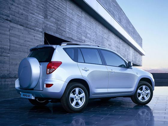 Toyota RAV-4 4X4  2.0 AC CLICK TO ENLARGE