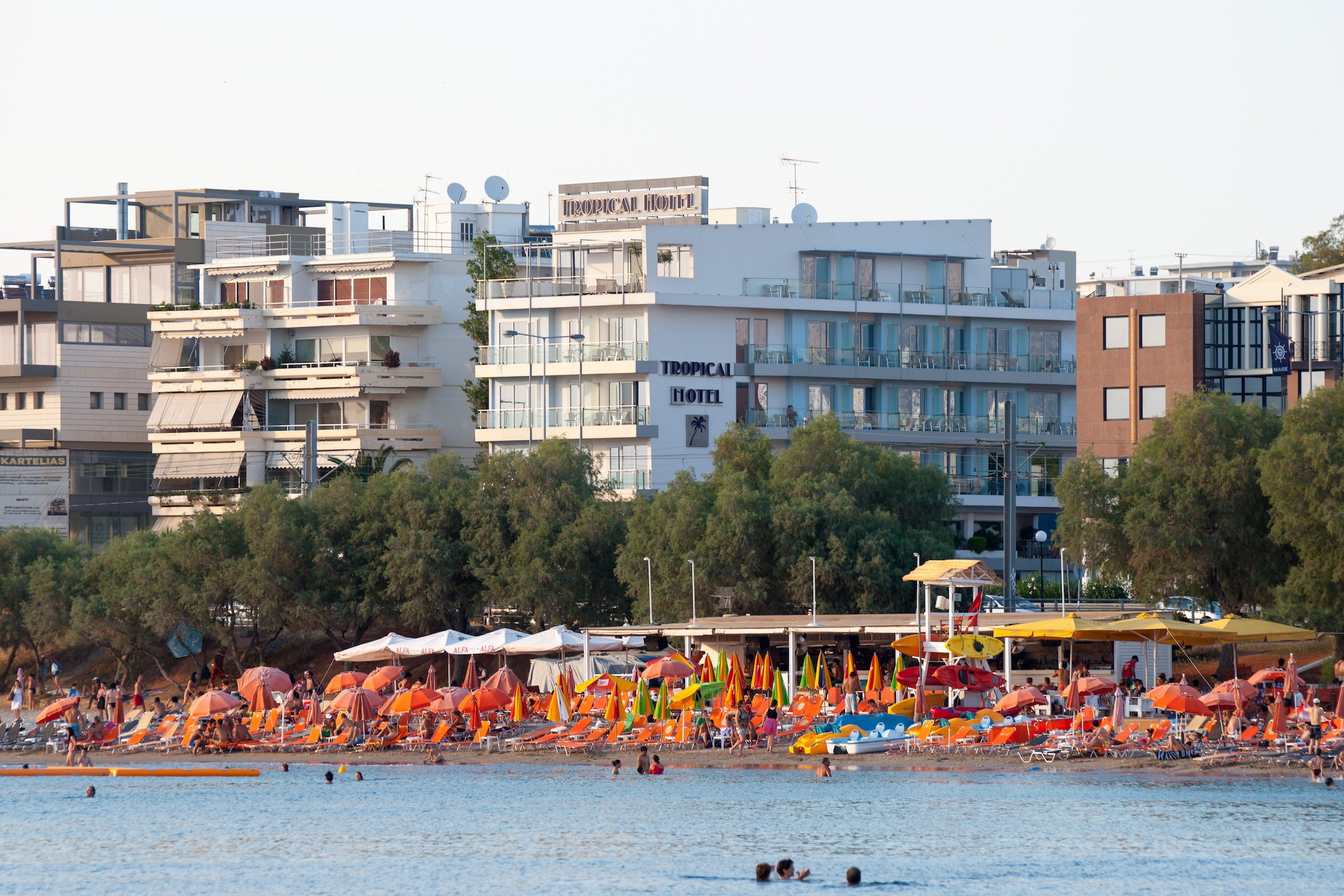 TROPICAL HOTEL  HOTELS IN  ALIMOS ATHENS <li> 74 Possidonos Ave.