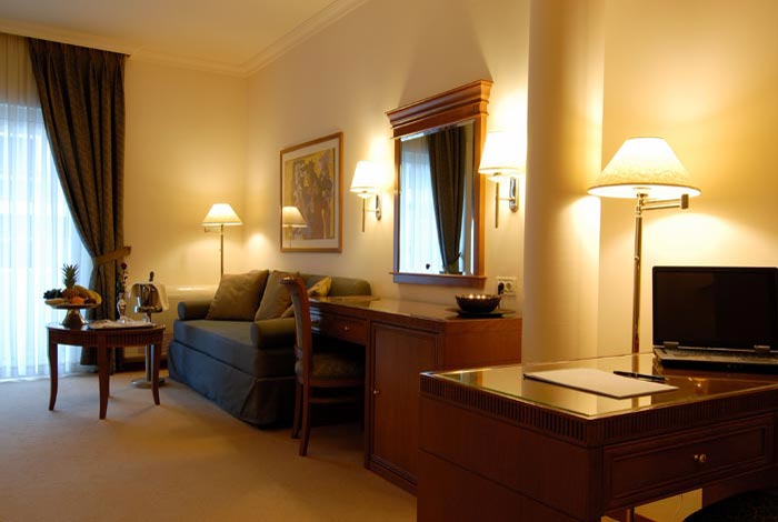 Image of the double room of Athens Atrium Hotel. CLICK TO ENLARGE