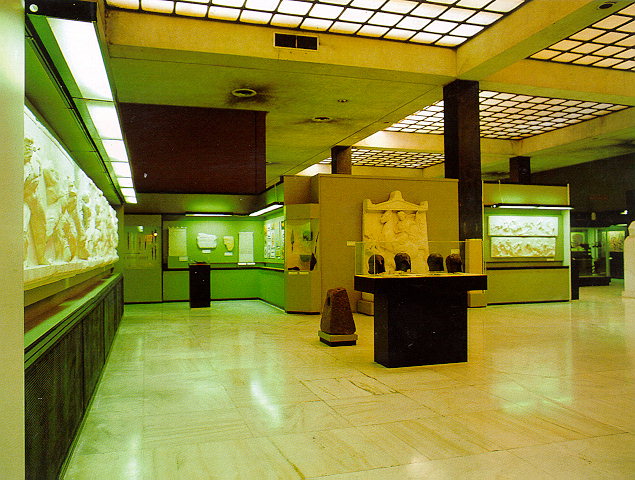War museum of Athens - Room of the period of antiquity.