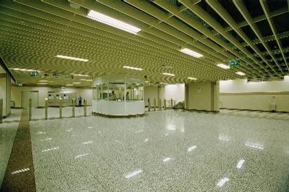 Neos Kosmos metro station